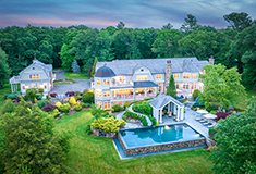 Scungio, Andreozzi and Dupuis of Mott & Chace <br>sell 1 Old Farm Rd.